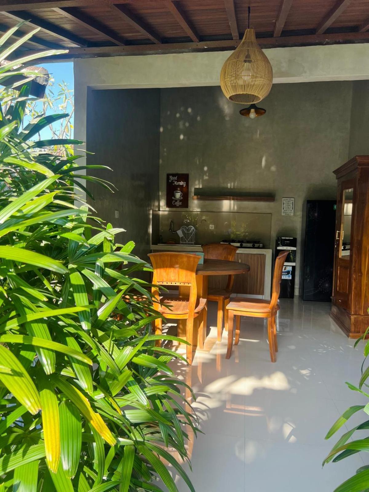 Wiryaroja Guest House 坎古 外观 照片